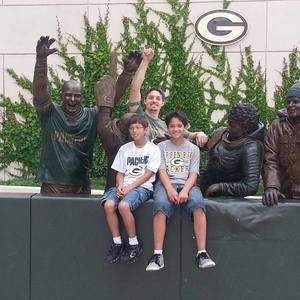 Meet your Posher, Jason